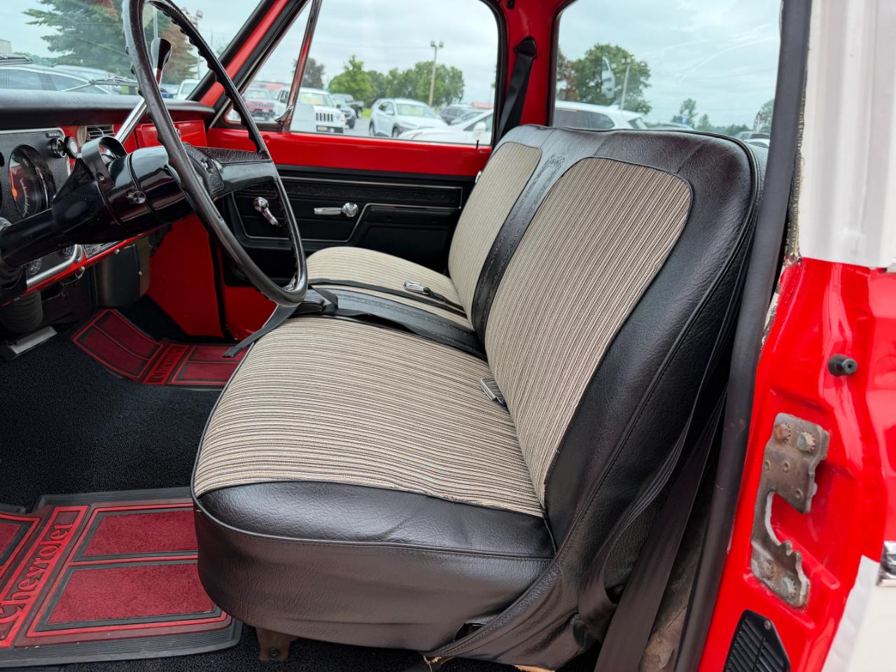 Chevrolet 1/2 Ton Pickups Fleetside 131.5" 1972