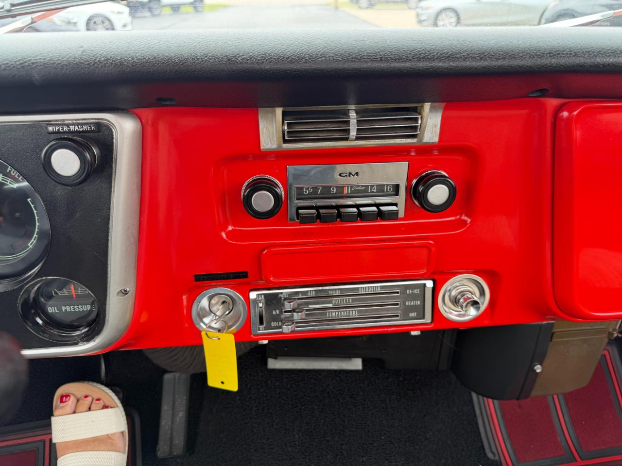 Chevrolet 1/2 Ton Pickups Fleetside 131.5" 1972