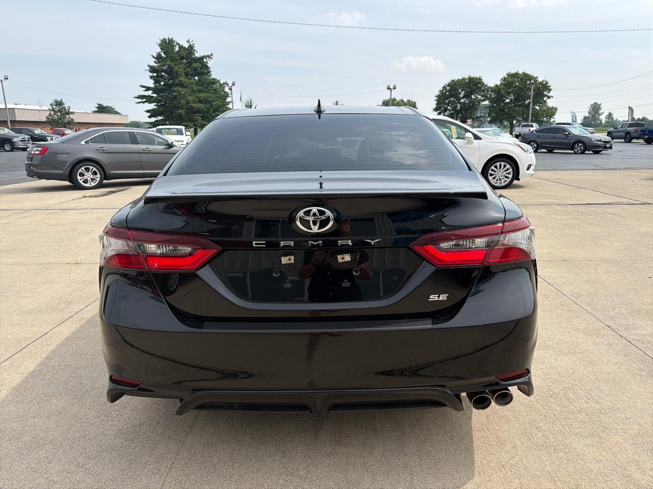 Toyota Camry SE Auto (Natl) 2023