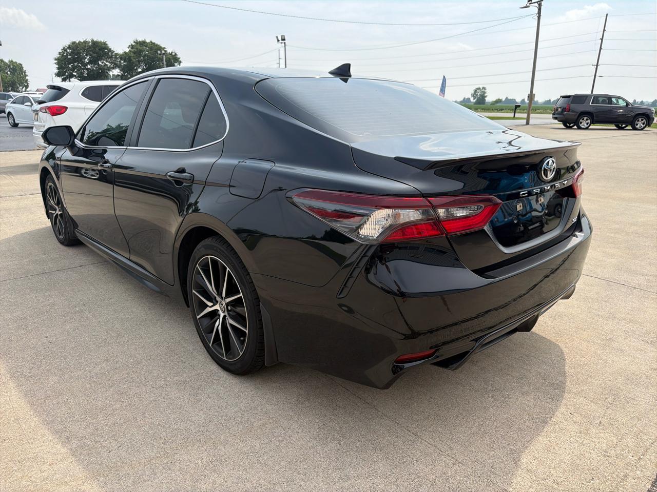 Toyota Camry SE Auto (Natl) 2023