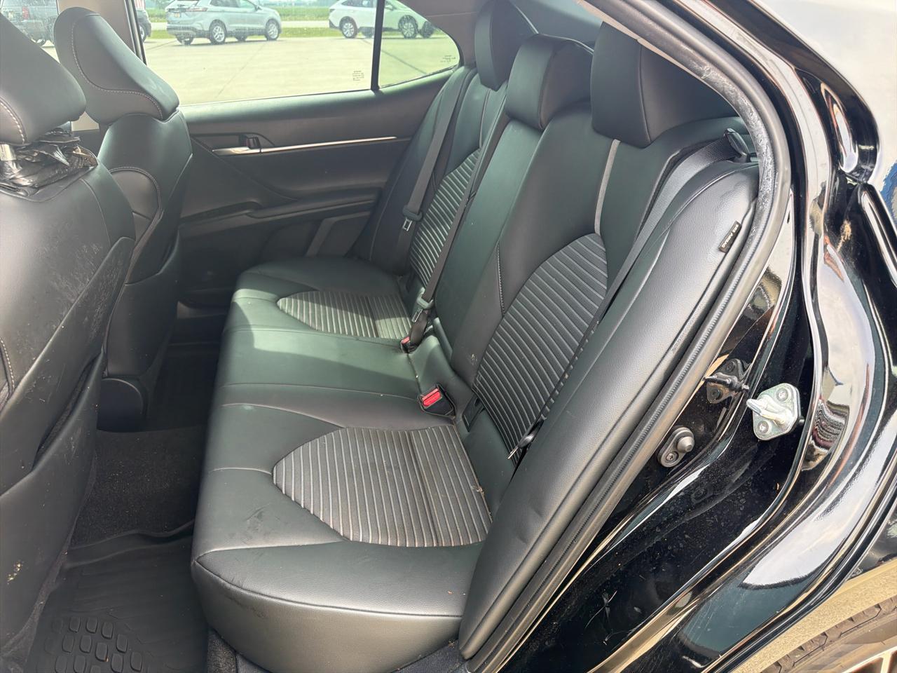 Toyota Camry SE Auto (Natl) 2023