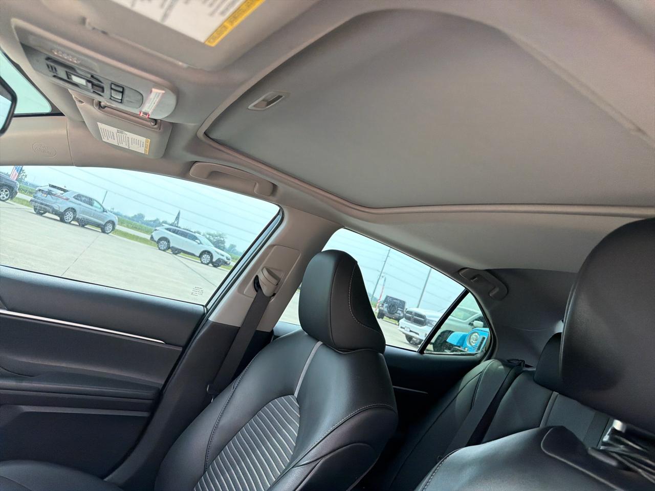 Toyota Camry SE Auto (Natl) 2023