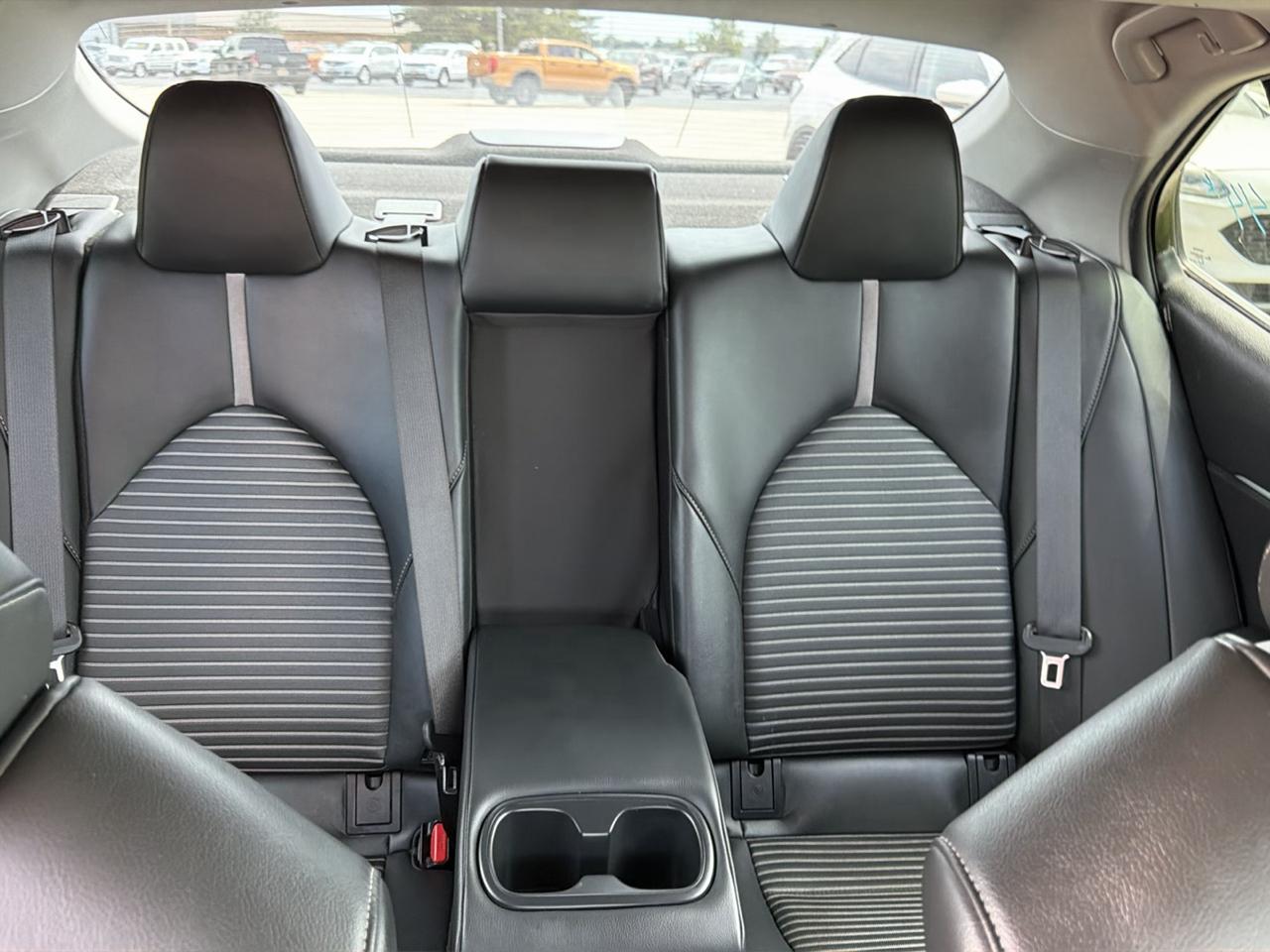 Toyota Camry SE Auto (Natl) 2023