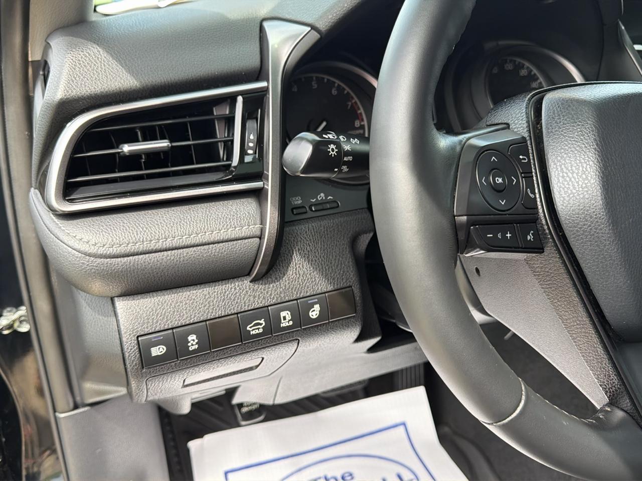 Toyota Camry SE Auto (Natl) 2023