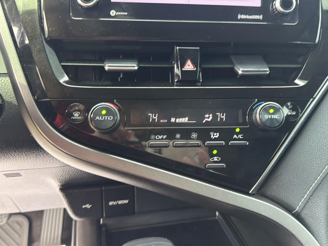 Toyota Camry SE Auto (Natl) 2023