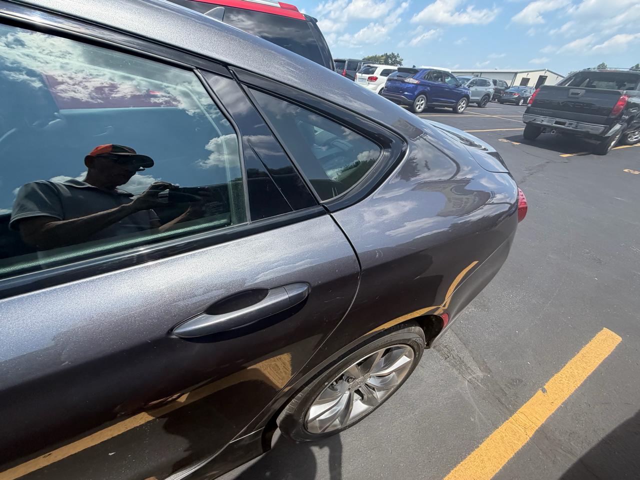 Chrysler 200 4dr Sdn S AWD 2016