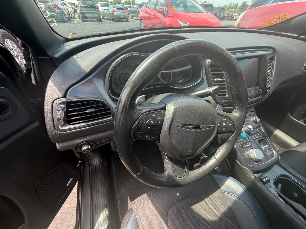 Chrysler 200 4dr Sdn S AWD 2016