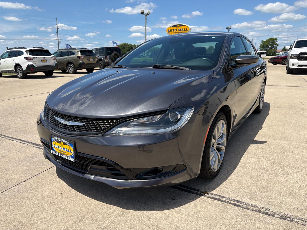 Chrysler 200 4dr Sdn S AWD 2016