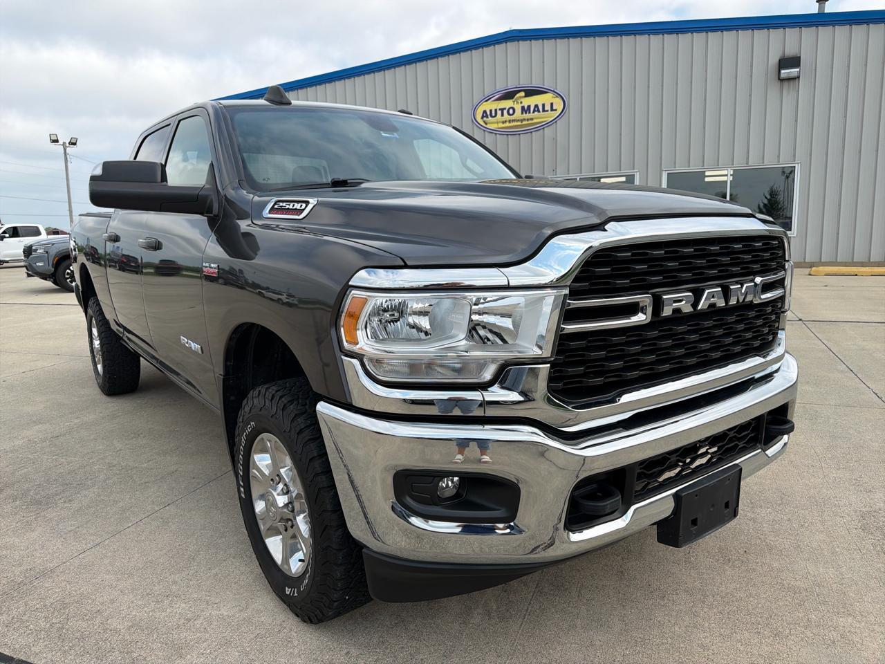 RAM 2500 Big Horn 4x4 Crew Cab 6'4" Box 2022