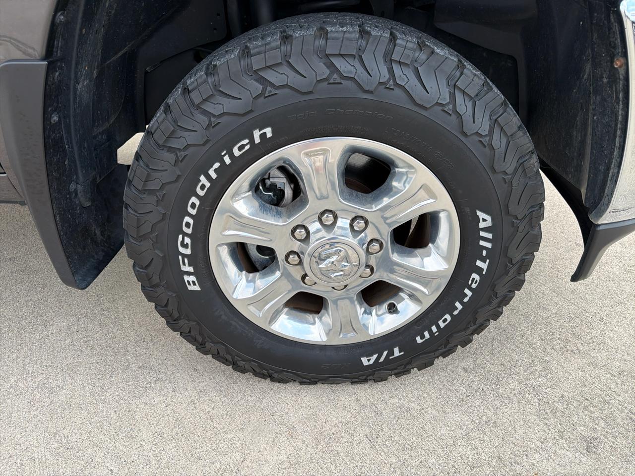 RAM 2500 Big Horn 4x4 Crew Cab 6'4" Box 2022