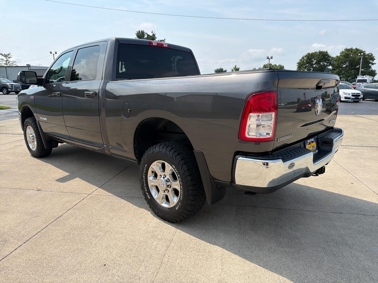 RAM 2500 Big Horn 4x4 Crew Cab 6'4" Box 2022