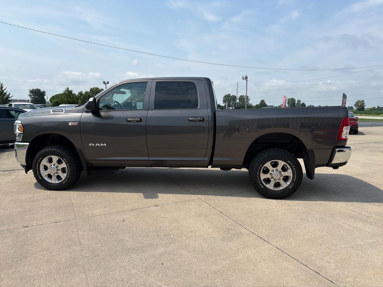 RAM 2500 Big Horn 4x4 Crew Cab 6'4" Box 2022
