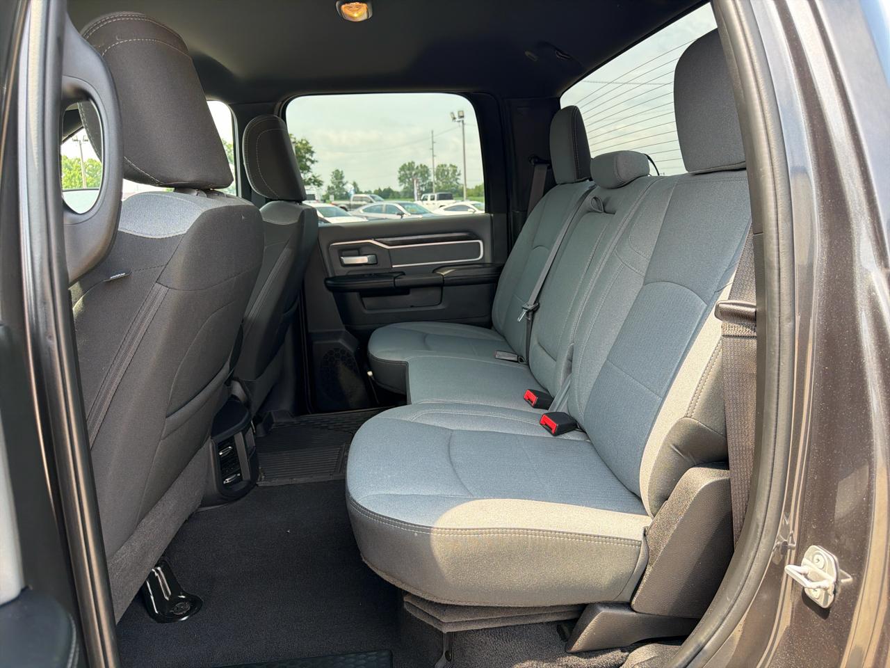 RAM 2500 Big Horn 4x4 Crew Cab 6'4" Box 2022