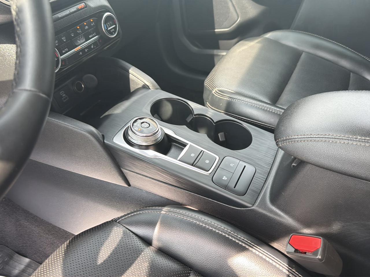 Ford Escape SEL FWD 2021