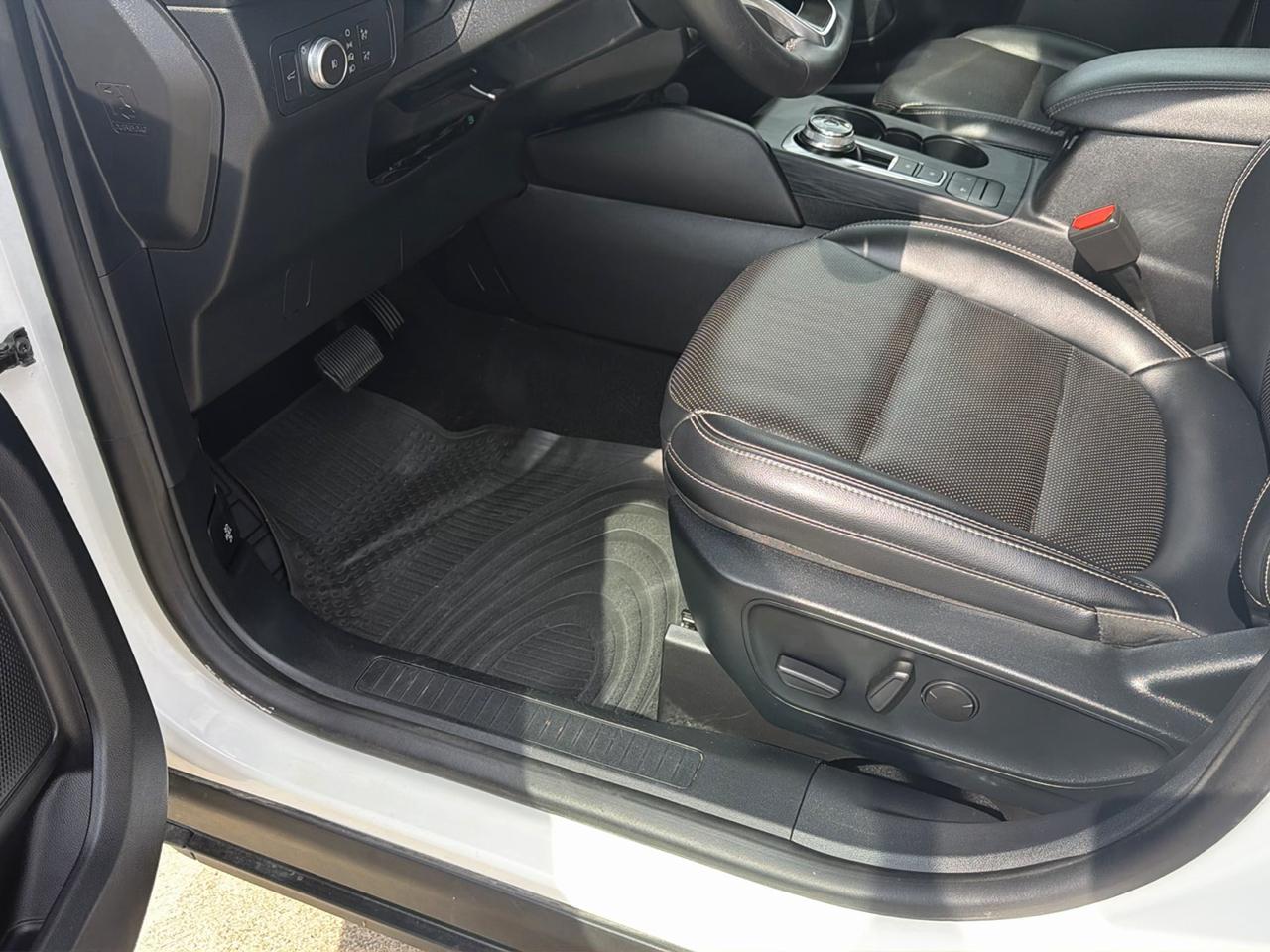 Ford Escape SEL FWD 2021