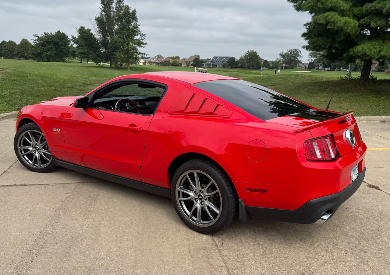 Ford Mustang 2dr Cpe GT 2011