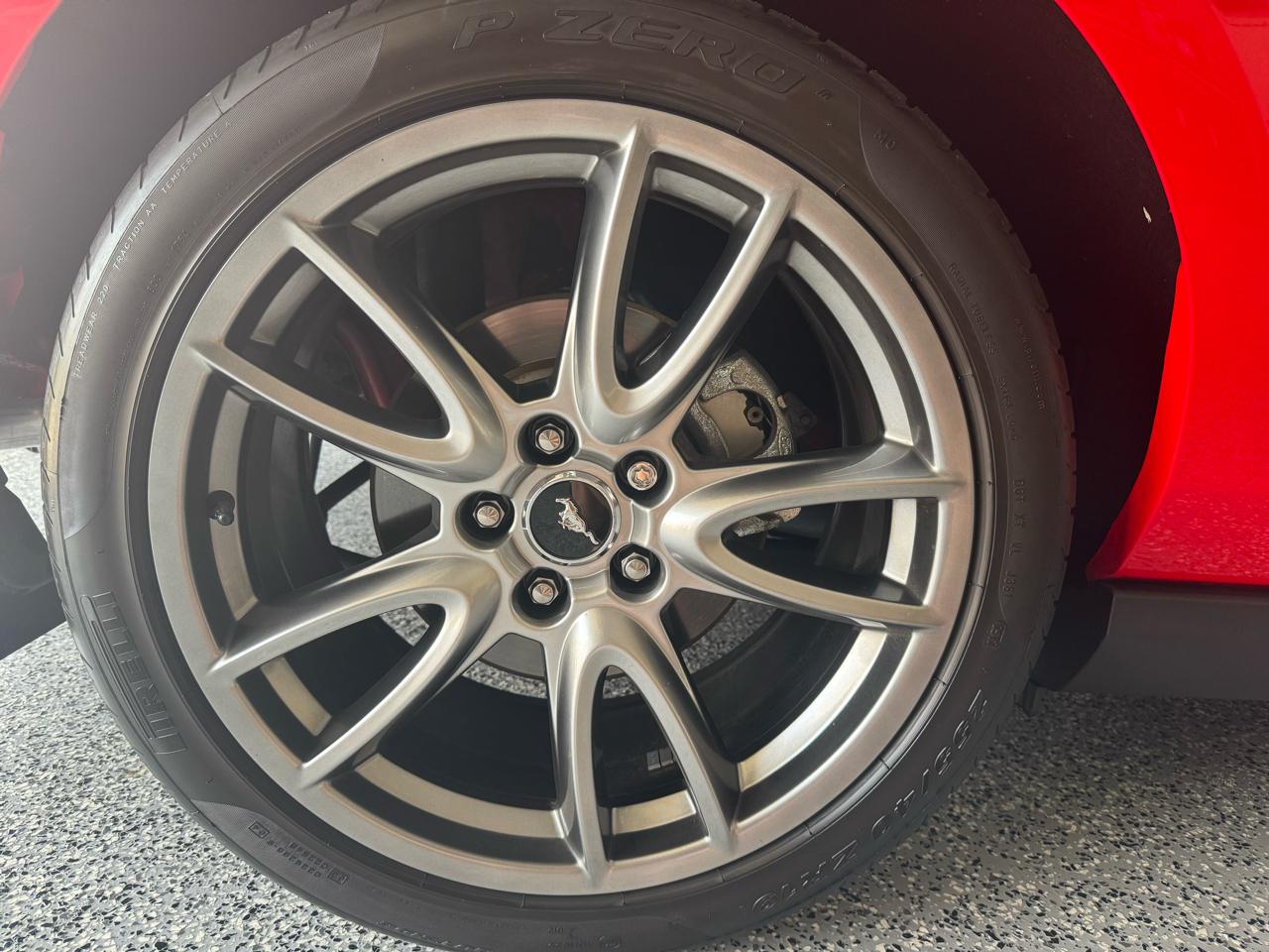 Ford Mustang 2dr Cpe GT 2011