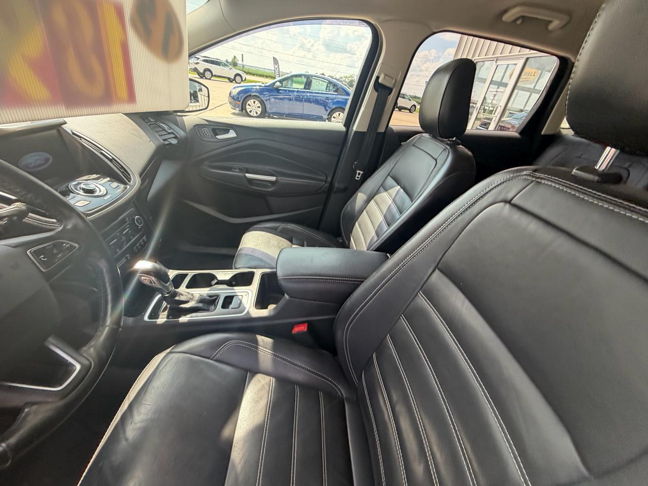Ford Escape Titanium 4WD 2019