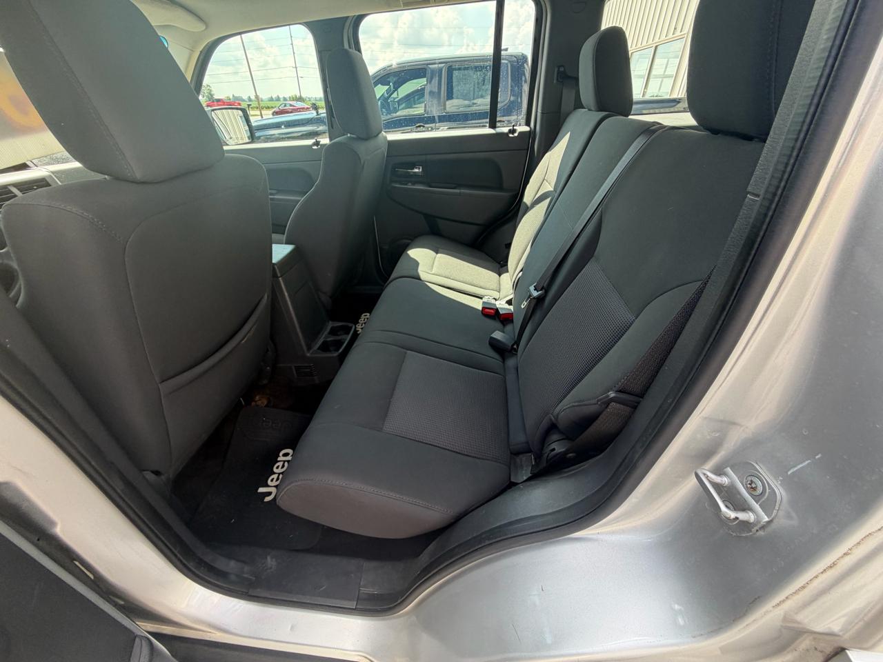 Jeep Liberty 4WD 4dr Sport 2009