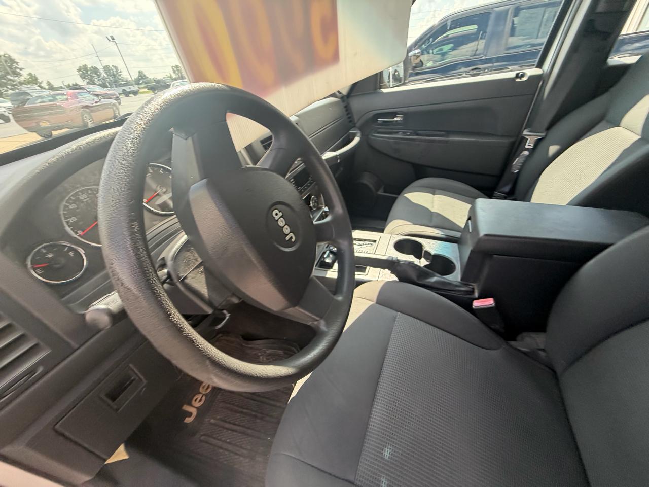 Jeep Liberty 4WD 4dr Sport 2009