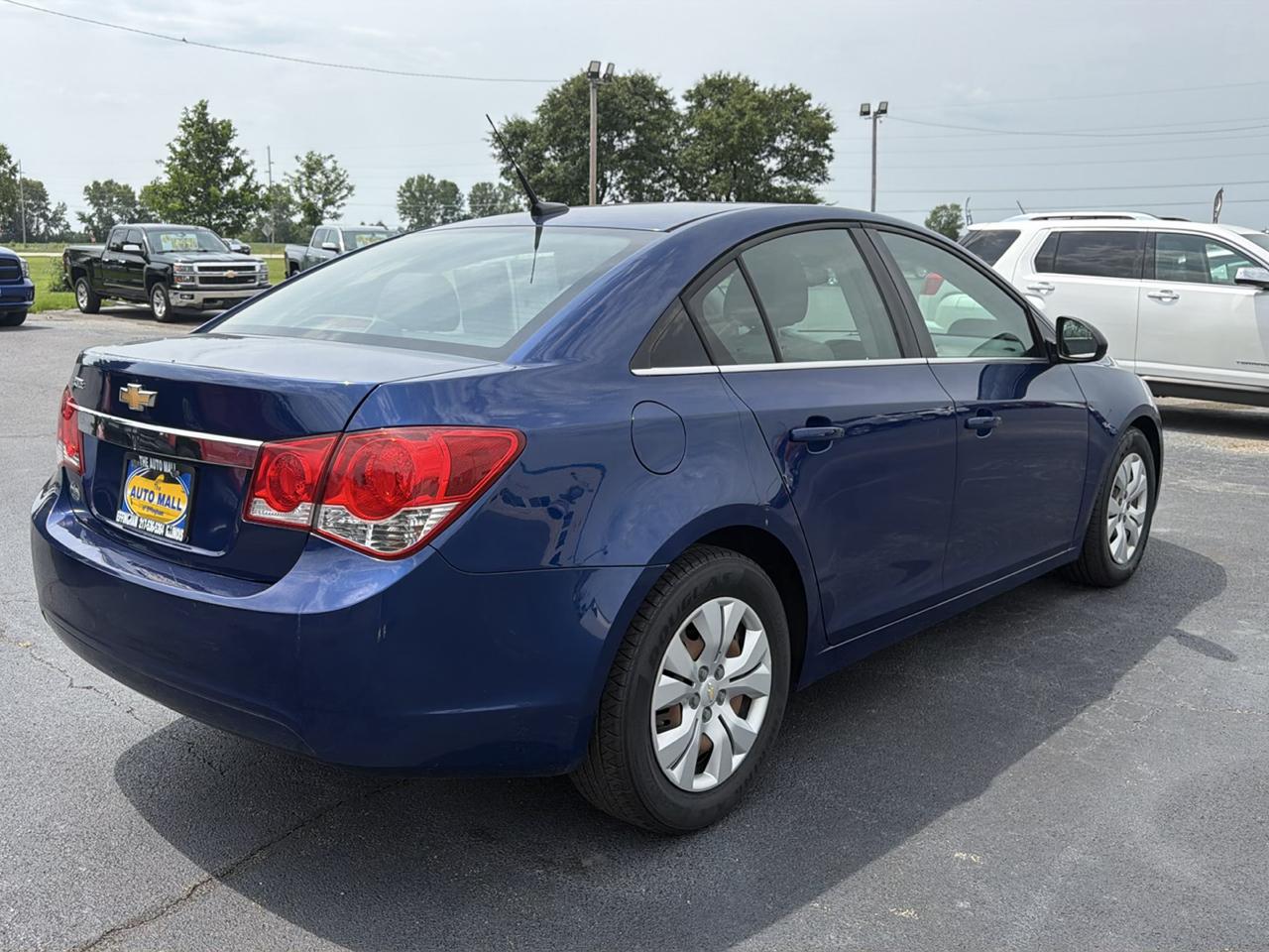 Chevrolet Cruze 4dr Sdn LS 2012