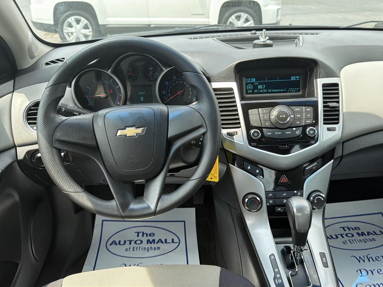 Chevrolet Cruze 4dr Sdn LS 2012