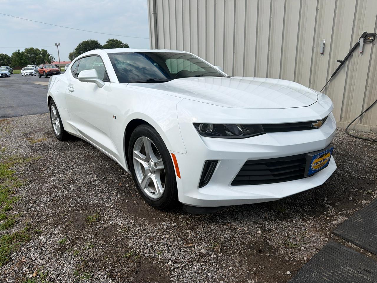 Chevrolet Camaro 2dr Cpe 1LT 2017
