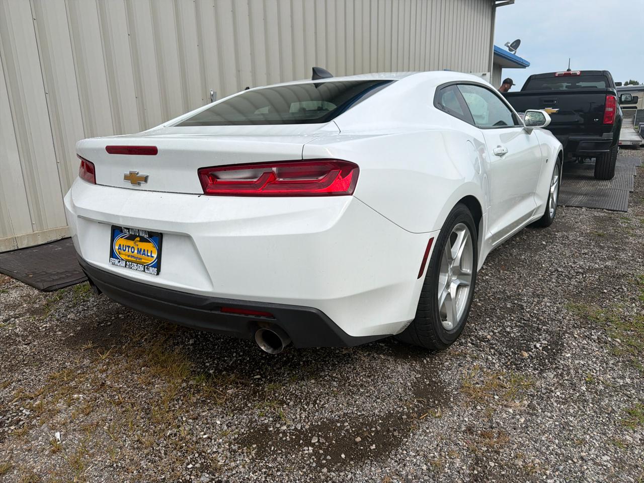 Chevrolet Camaro 2dr Cpe 1LT 2017