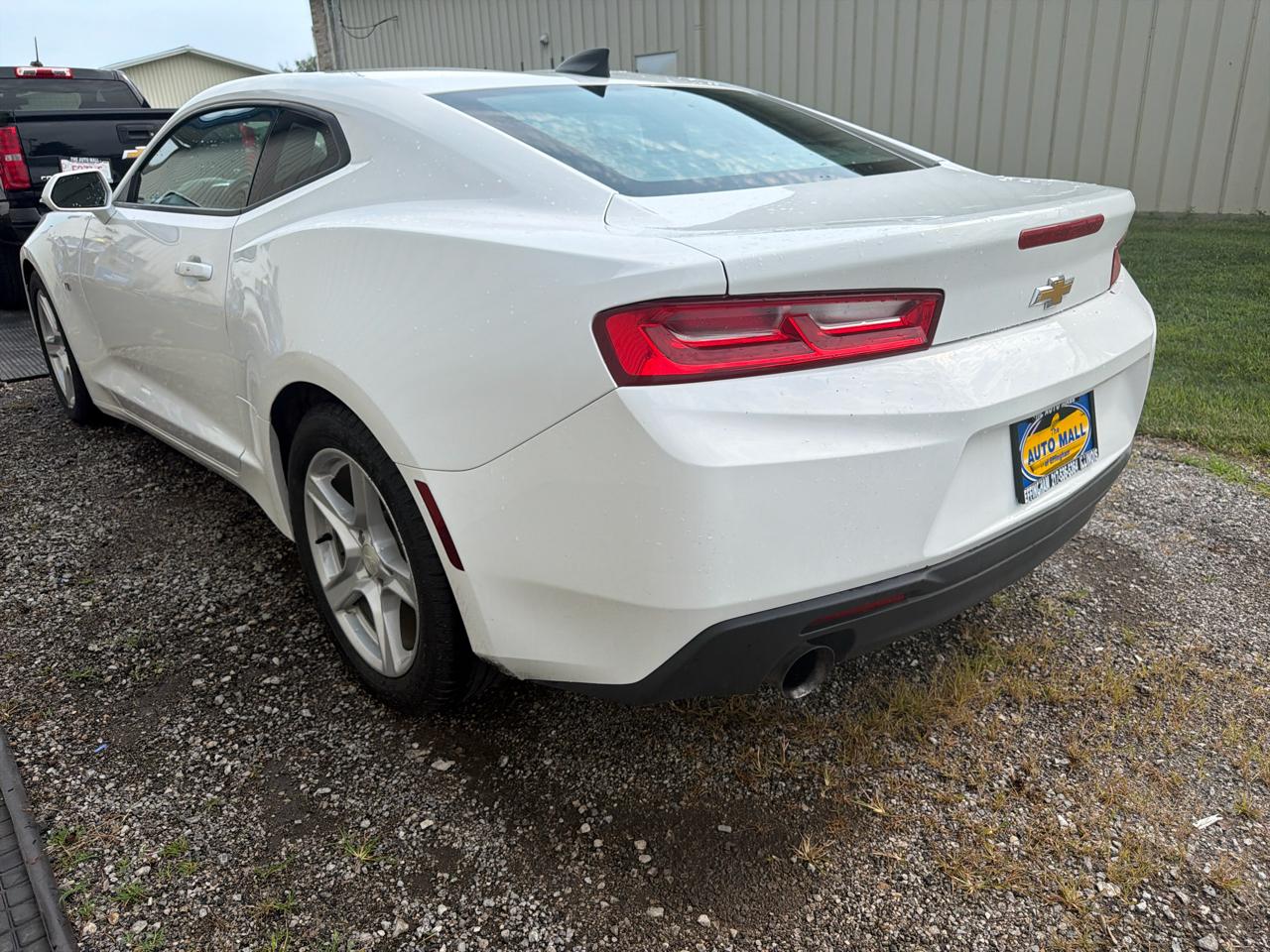 Chevrolet Camaro 2dr Cpe 1LT 2017