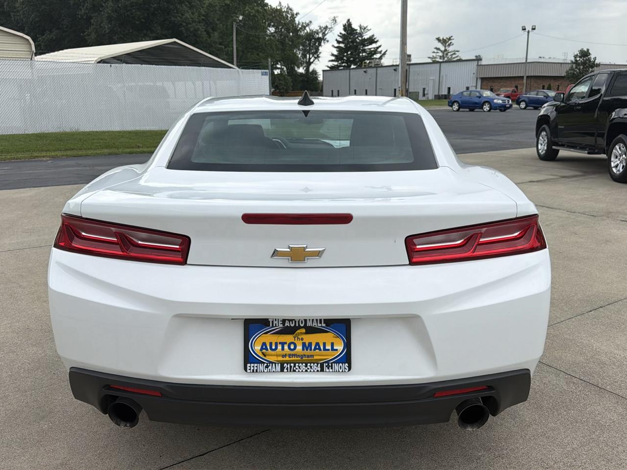 Chevrolet Camaro 2dr Cpe 1LT 2017