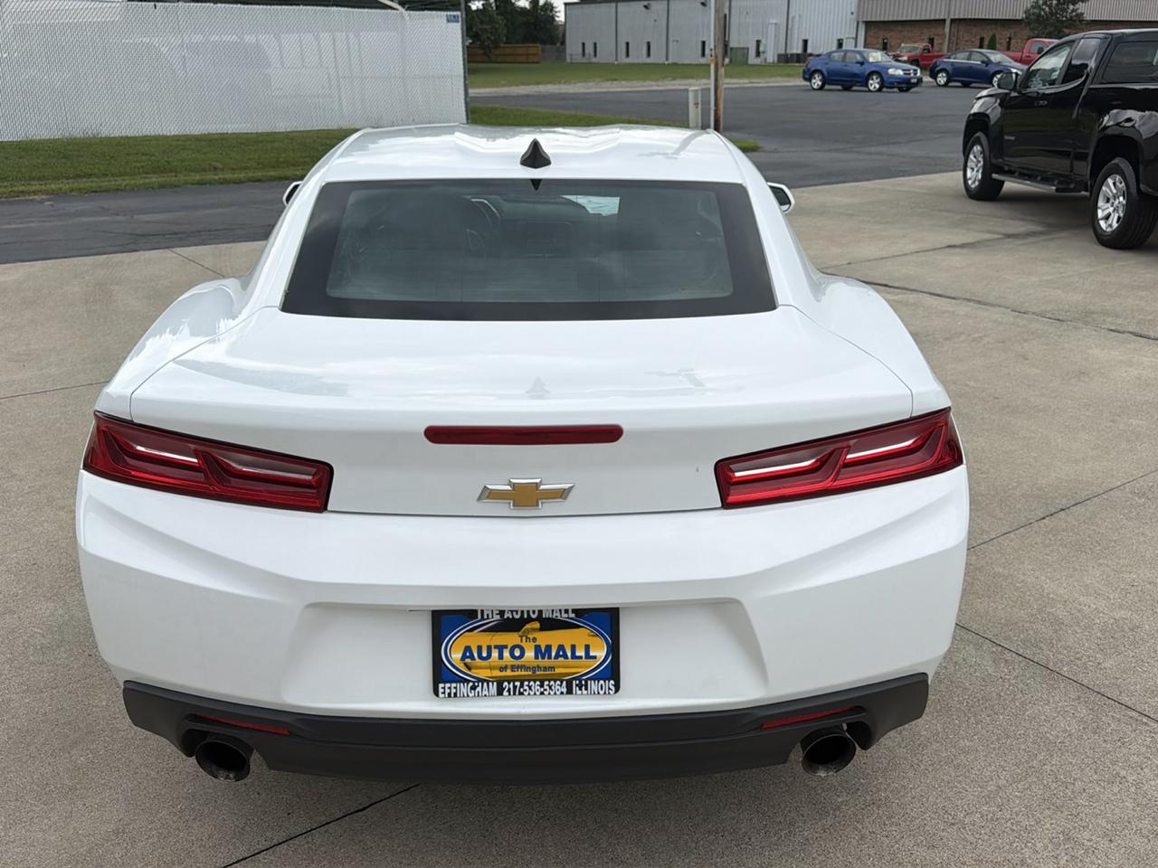 Chevrolet Camaro 2dr Cpe 1LT 2017