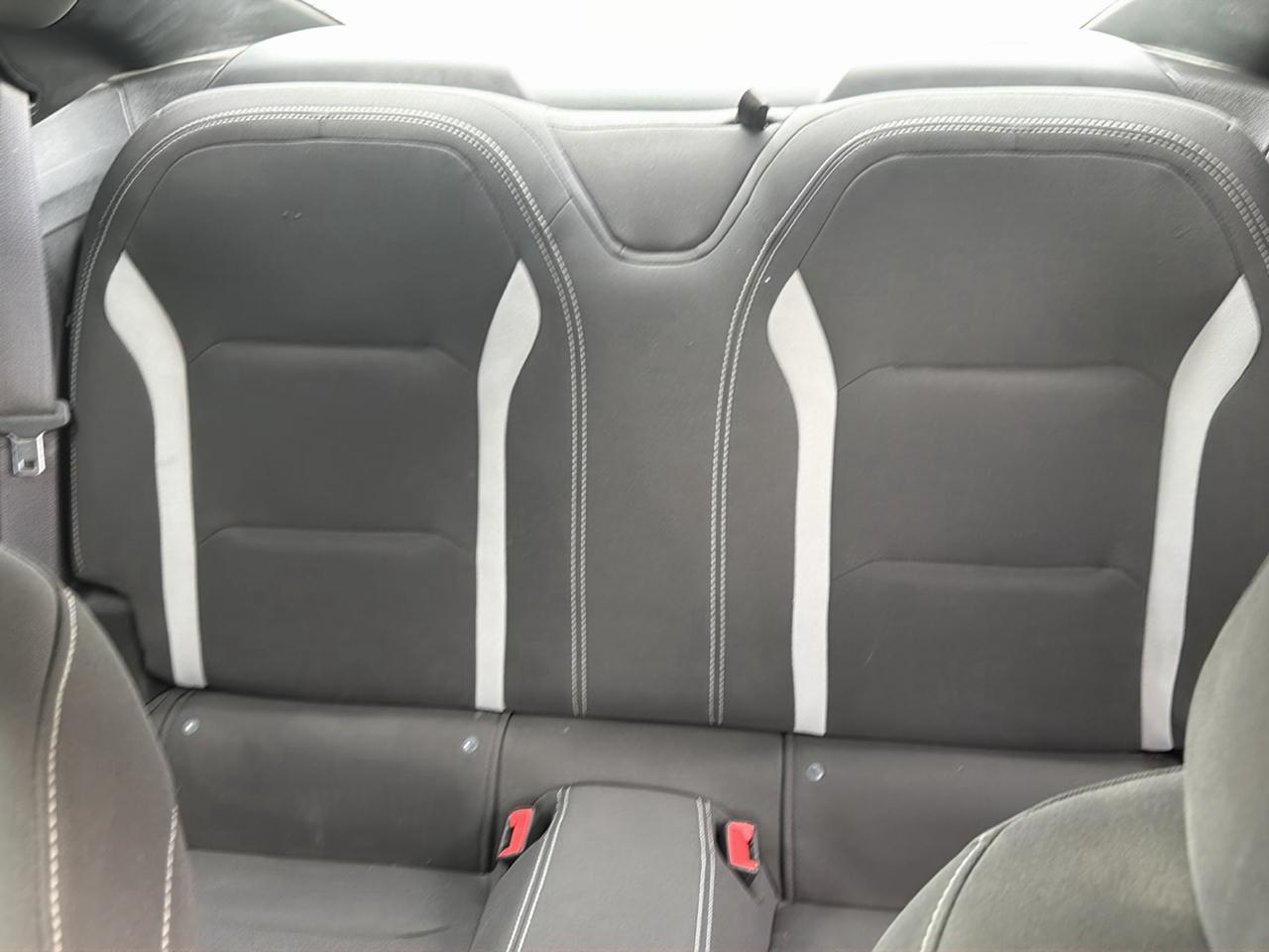Chevrolet Camaro 2dr Cpe 1LT 2017