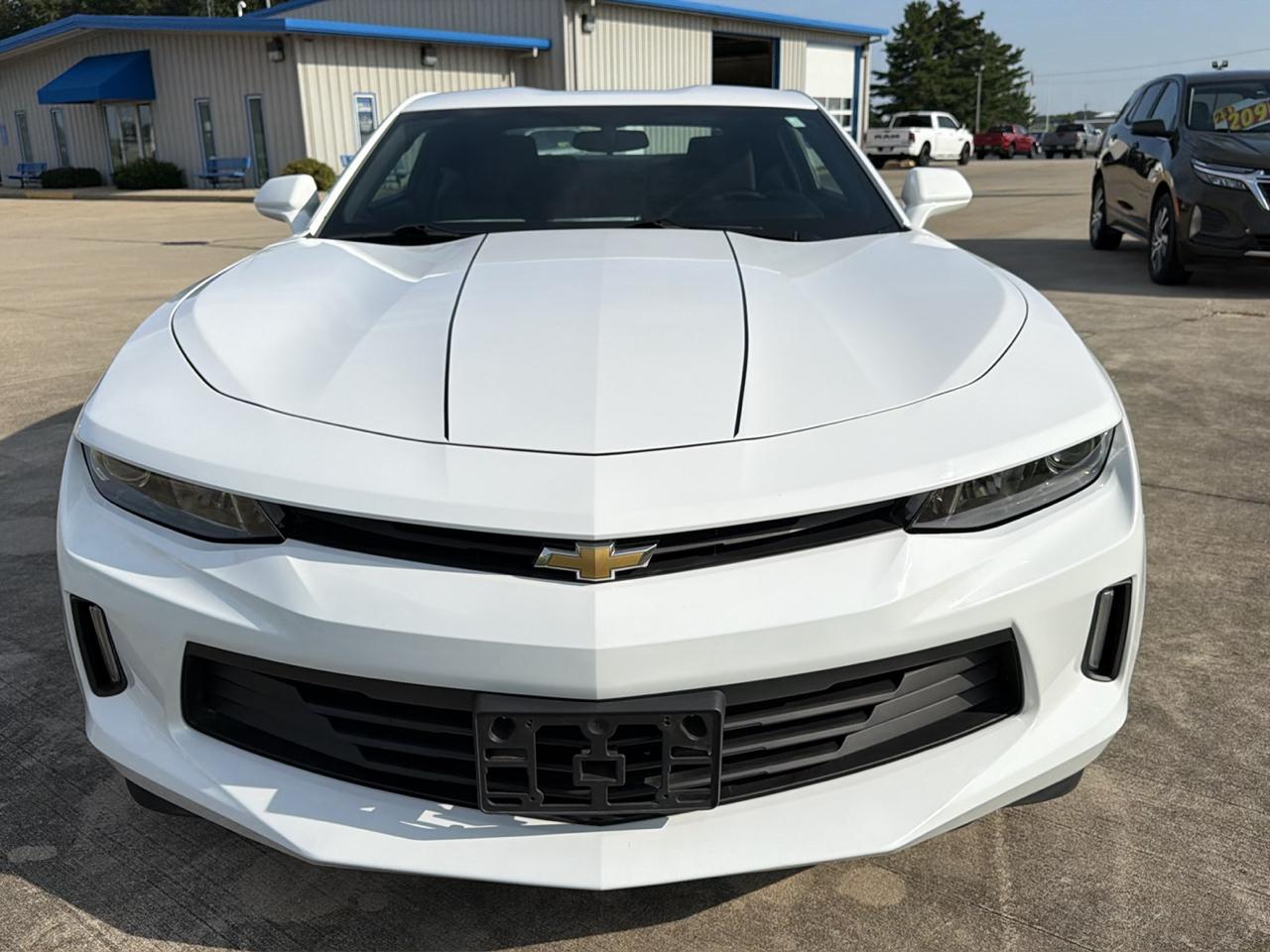 Chevrolet Camaro 2dr Cpe 1LT 2017