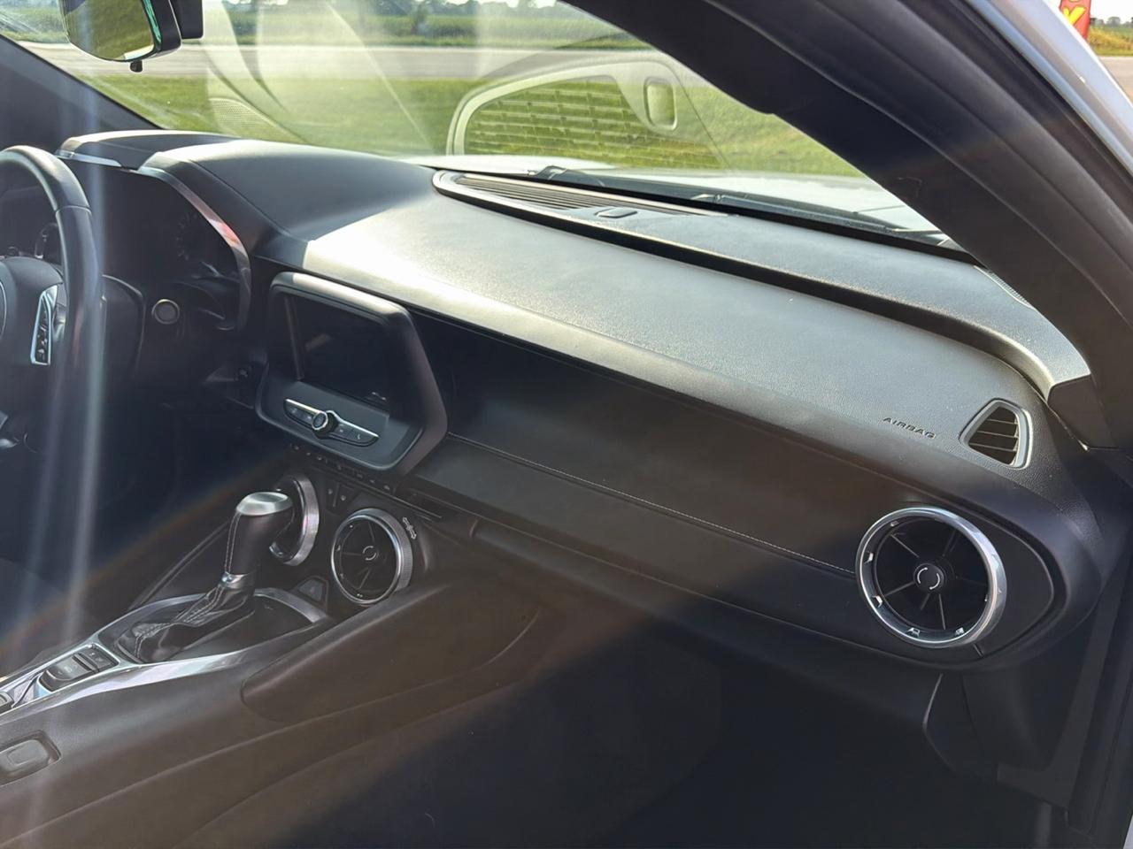 Chevrolet Camaro 2dr Cpe 1LT 2017