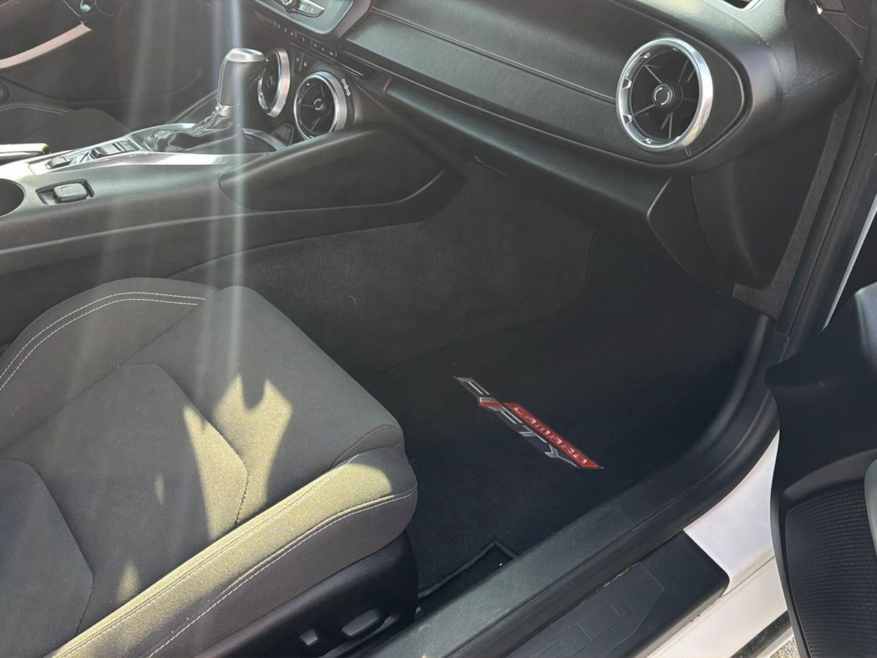 Chevrolet Camaro 2dr Cpe 1LT 2017