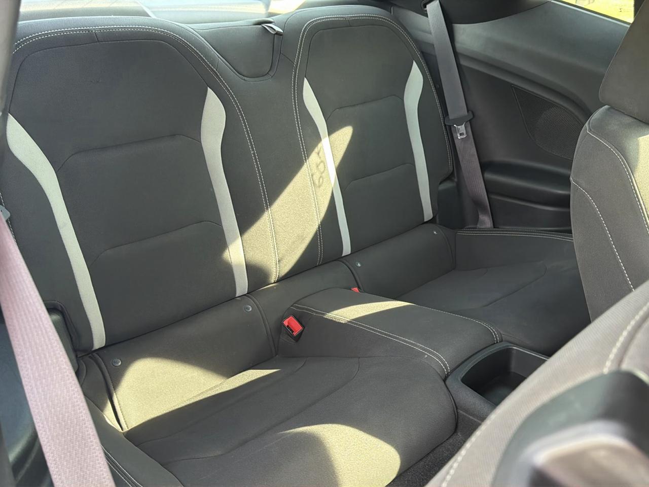 Chevrolet Camaro 2dr Cpe 1LT 2017