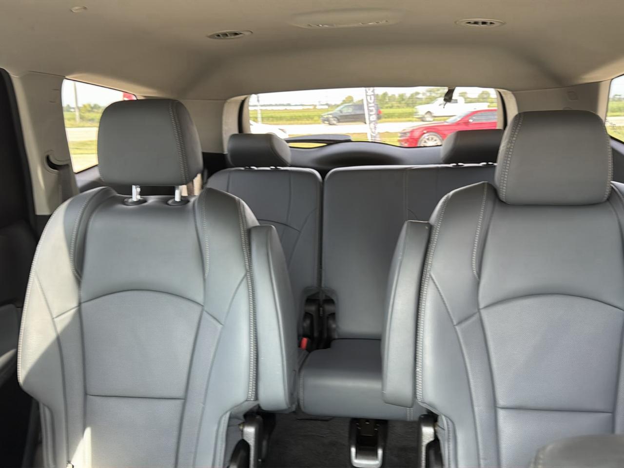 Buick Enclave FWD 4dr Essence 2019