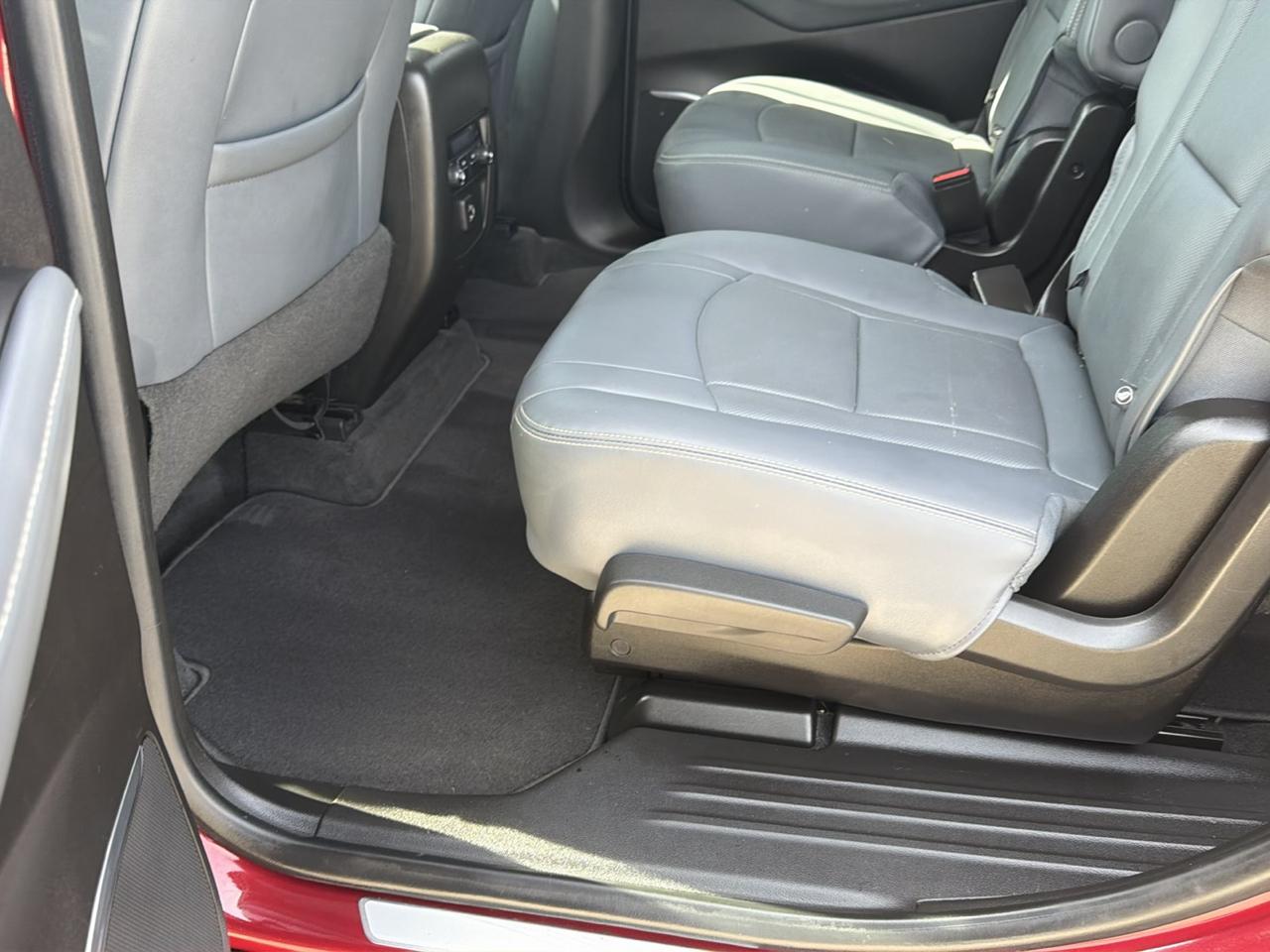 Buick Enclave FWD 4dr Essence 2019
