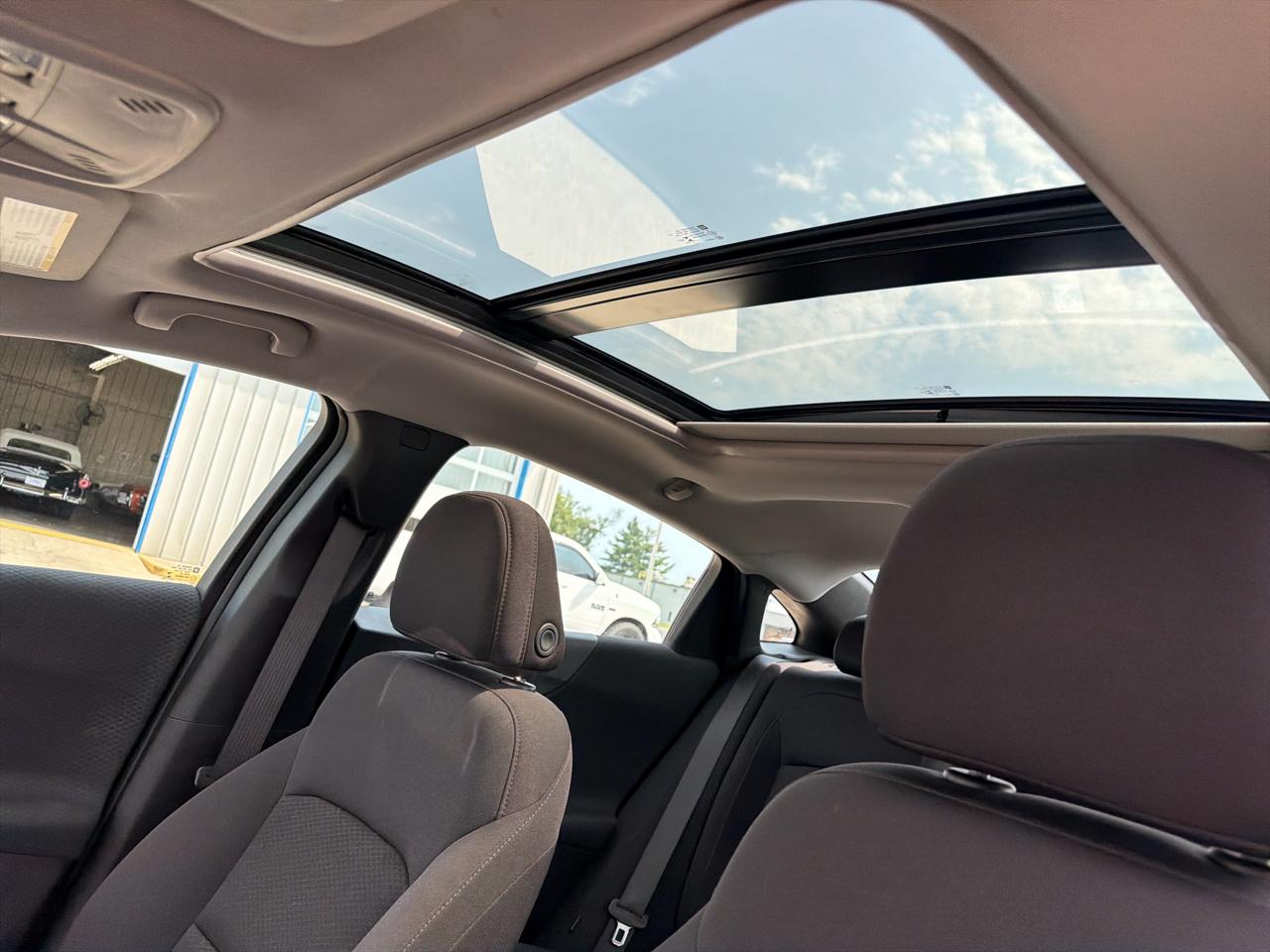 Chevrolet Malibu 4dr Sdn LT 2022
