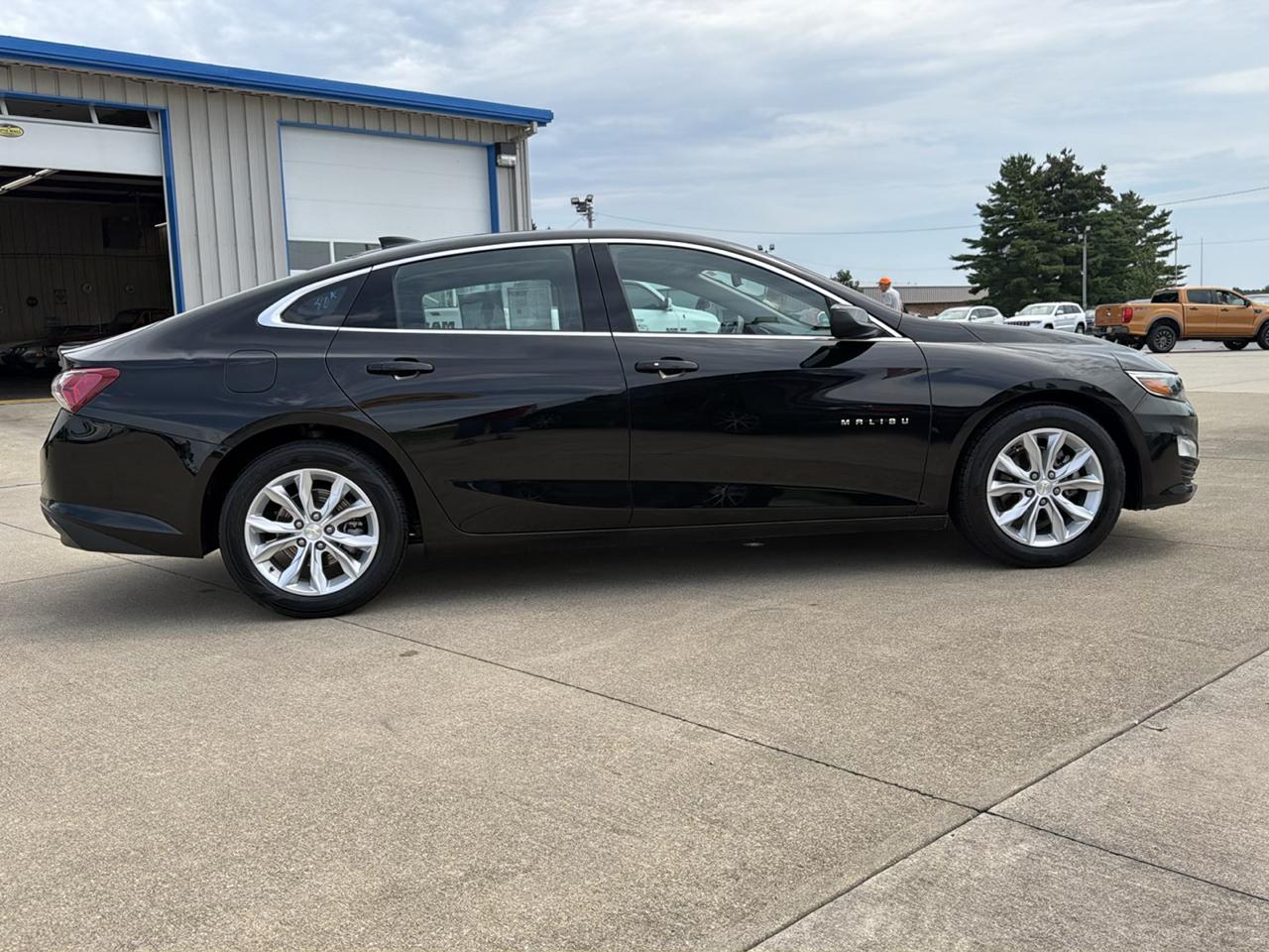 Chevrolet Malibu 4dr Sdn LT 2022