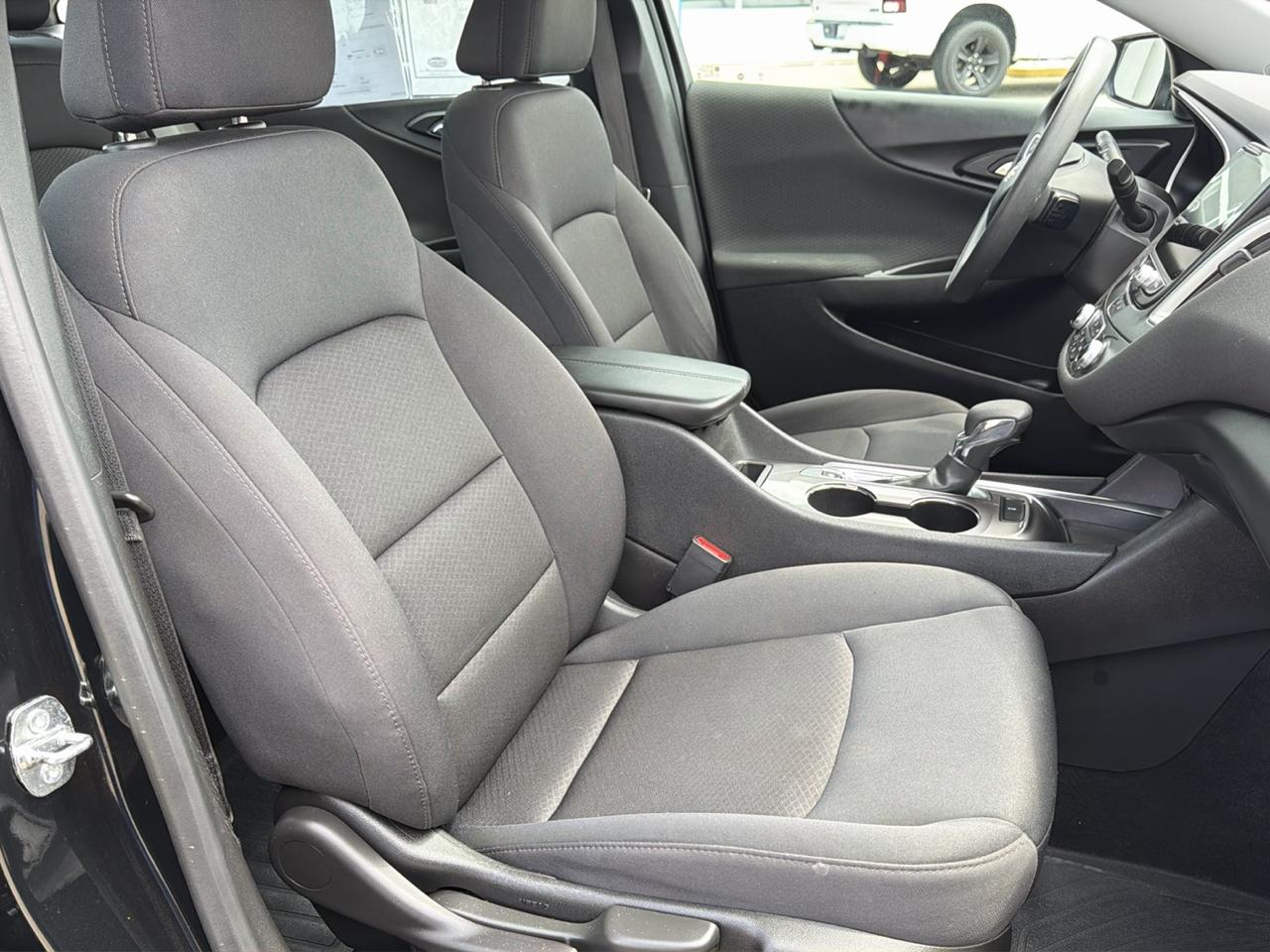 Chevrolet Malibu 4dr Sdn LT 2022