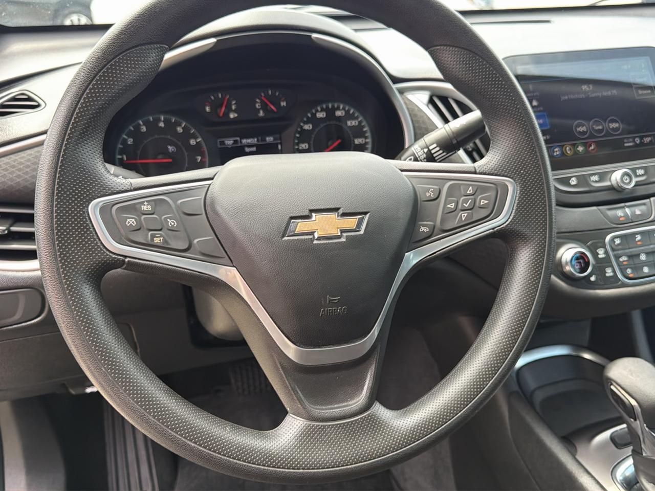 Chevrolet Malibu 4dr Sdn LT 2022