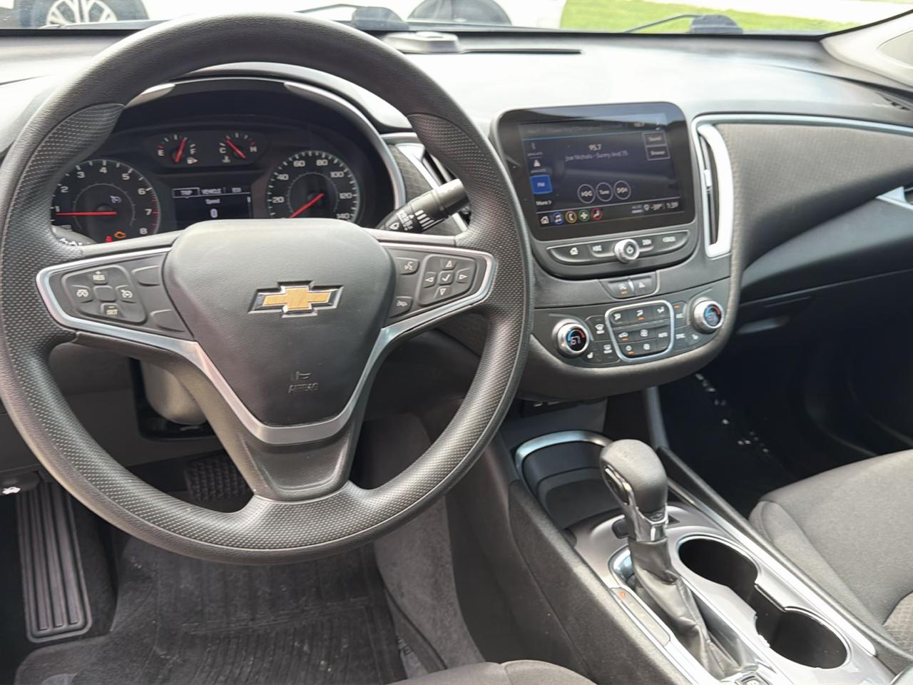Chevrolet Malibu 4dr Sdn LT 2022