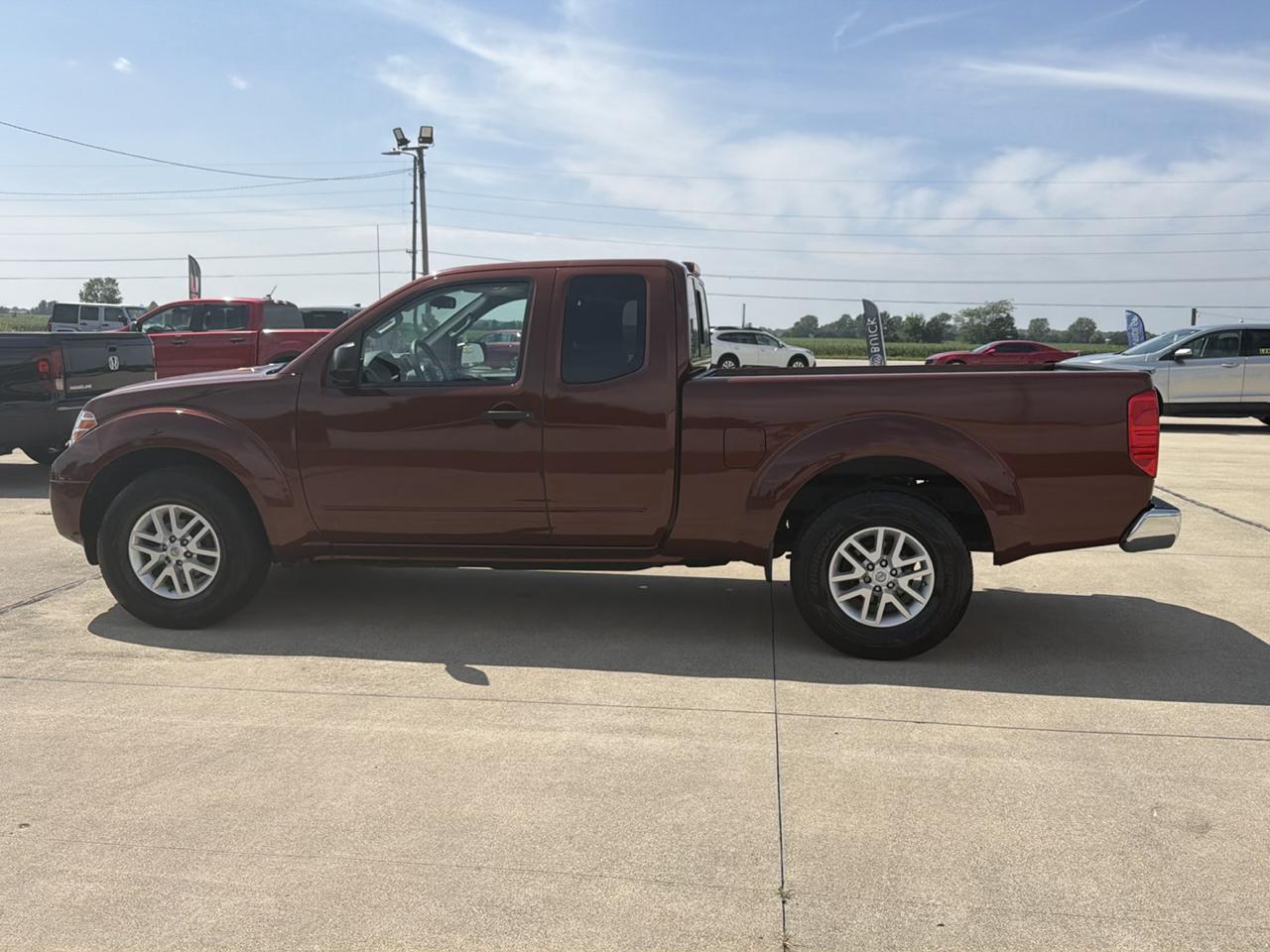 Nissan Frontier 2WD King Cab I4 Auto SV 2016