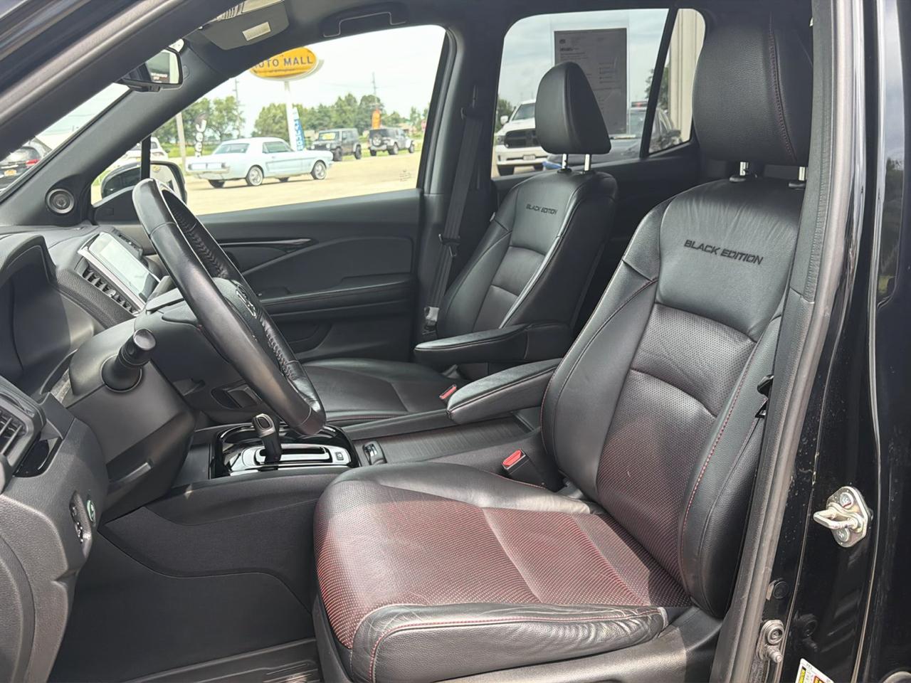 Honda Ridgeline Black Edition 4x4 Crew Cab 5.3' Bed 2017