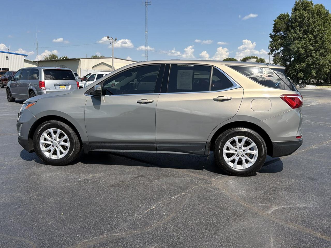 Chevrolet Equinox FWD 4dr LT w/1LT 2019