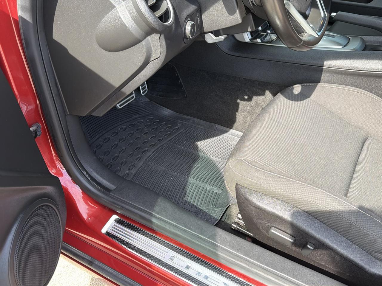 Chevrolet Camaro 2dr Cpe LT w/1LT 2015