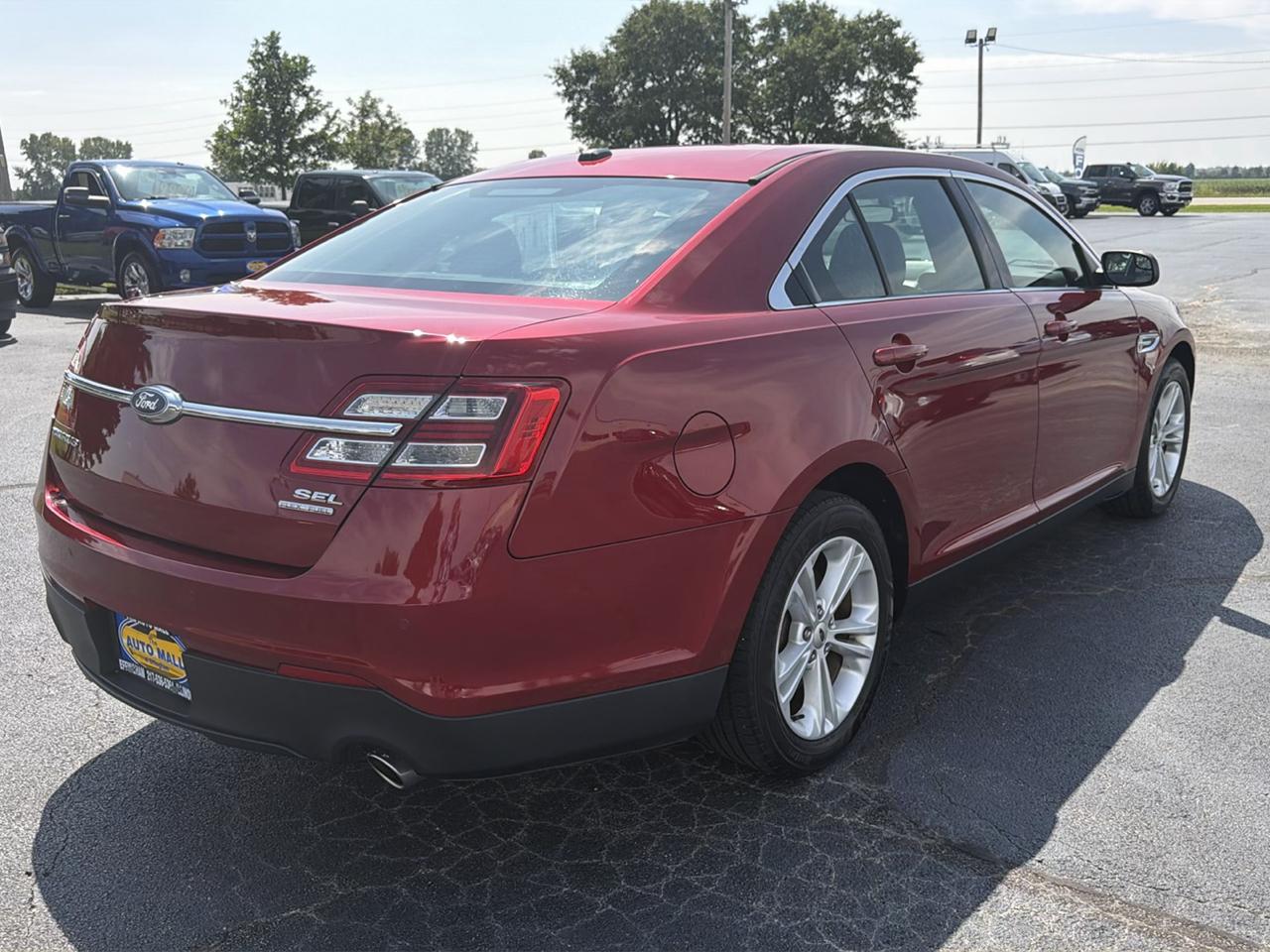 Ford Taurus SEL FWD 2018