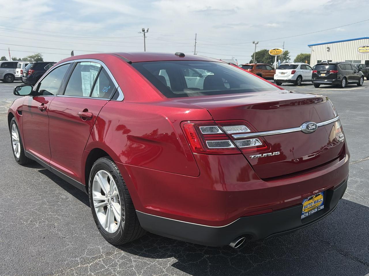 Ford Taurus SEL FWD 2018