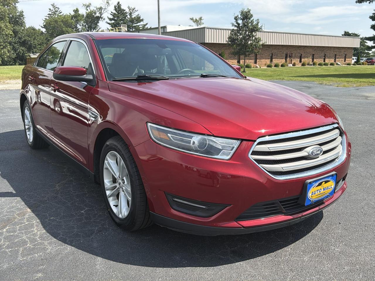 Ford Taurus SEL FWD 2018